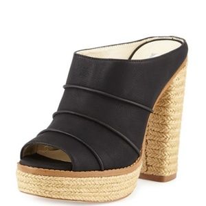 BCBGeneration "Cecely" PLATFORM HEEL